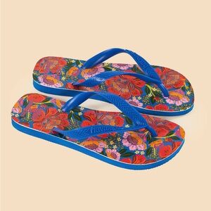 NEW Farm Rio x Havaianas Blue Flowers Garden Flip Flop Sandals size 7/8